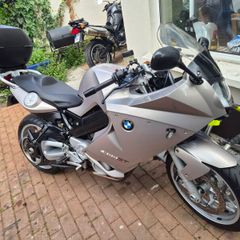 Bmw f800st