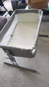 Baby cot bed