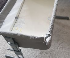 Baby cot bed
