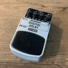 Behringer DD400 Digital Delay pedal (DD-3 clone)
