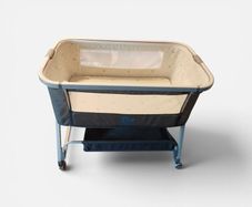Baby bedside crib