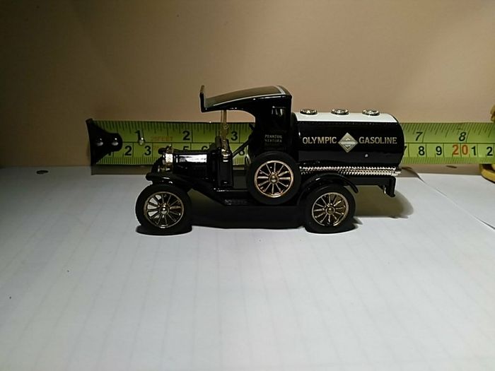 Corgi classics