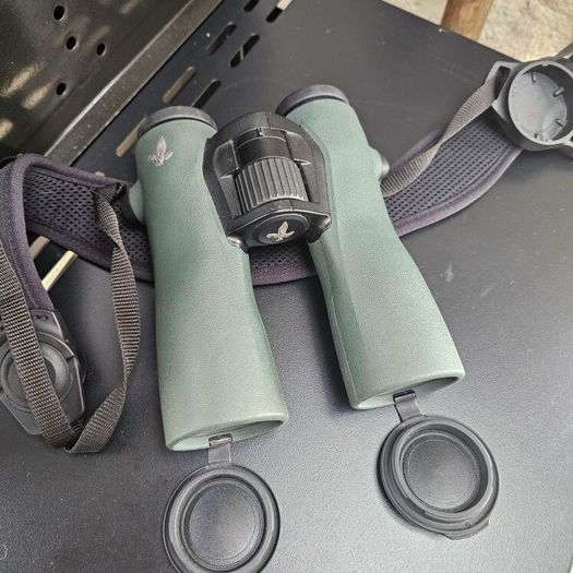 swarovski NL Pure 8 x 42 binoculars