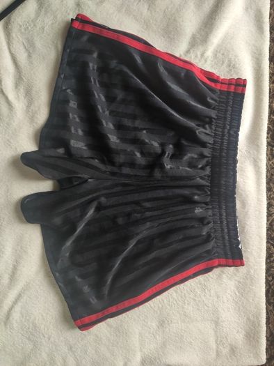 RARE  Vintage O'Neills Mourne Shadow Stripe Shorts  Black/Red