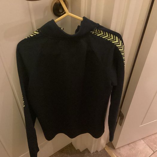 Navy top age 7/8