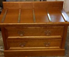 chest of drawers