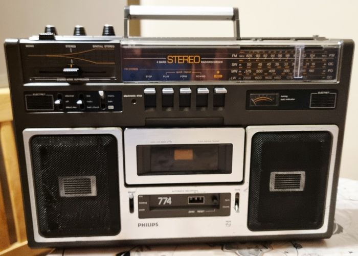 From 1977 Philips Stereo Traveler 774 / 22AR774, working good. Made in Holland.