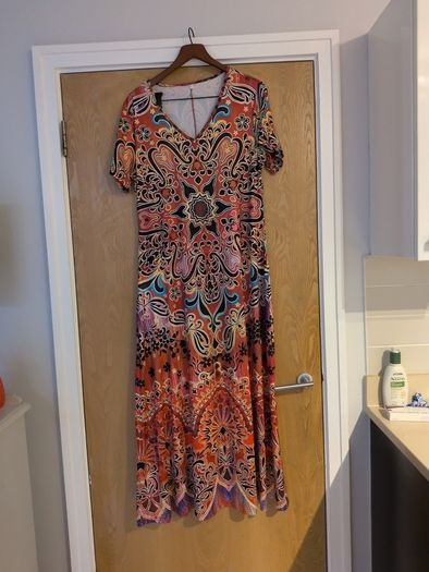 Small Bundle - Dresses X 4 & 1 Skirt.  S.14. 1New.