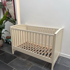 Baby elegance wooden cot bed