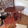 table and 2chairs Image 3