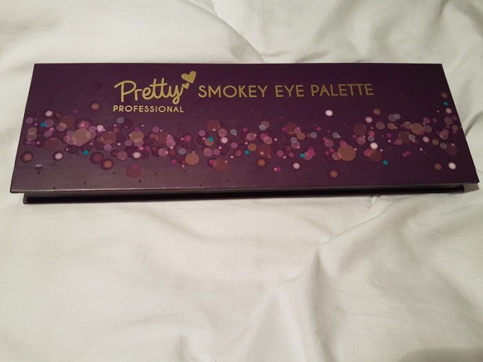 PRETTY Professional SMOKEY Eyes Palette