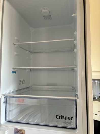 Integrated Fridge/Freezer