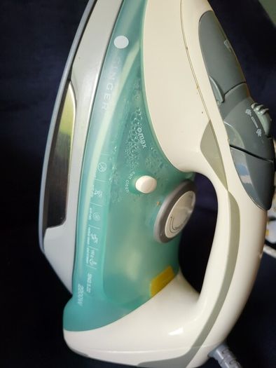 Steam iron