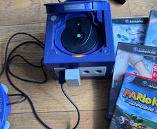 Premium Official Nintendo GameCube Bundle and WaveBird Wireless DK Bongos with Mario kart Double Dash