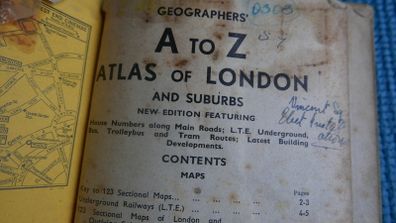 VINTAGE Geographer's A to Z; Atlas of London
