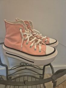 pink converse platform trainers