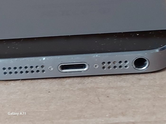 Apple Iphone 5s 16GB Activation Locked