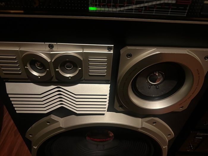 Pioneer CS -707 speakers.