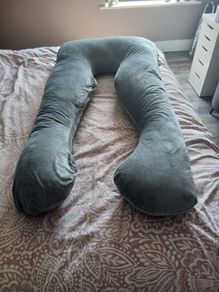 Pregnancy pillow