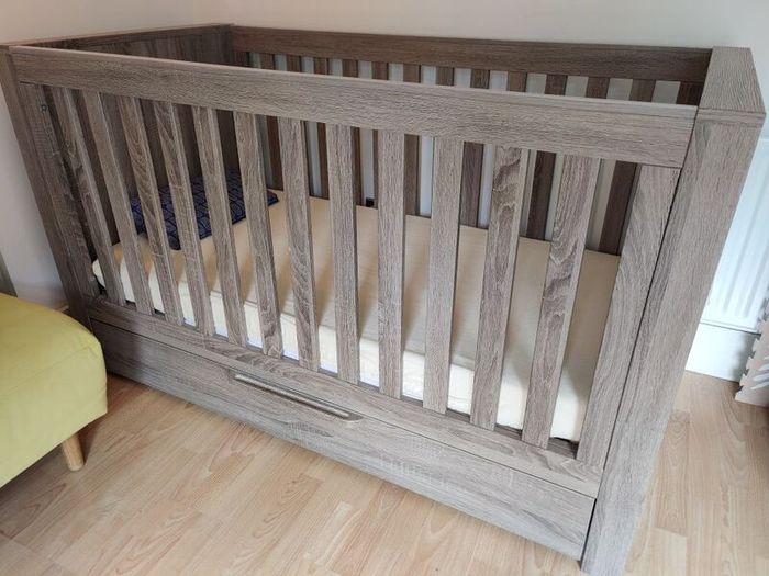 Cot bed