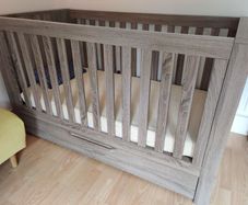 Cot bed