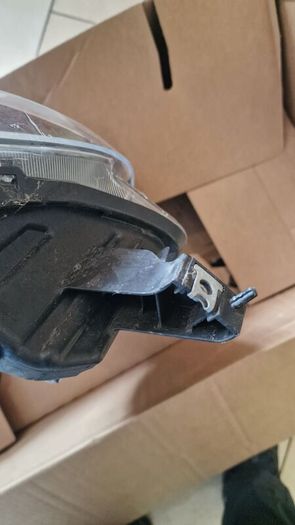 Micra 5 Right Headlight 2019
