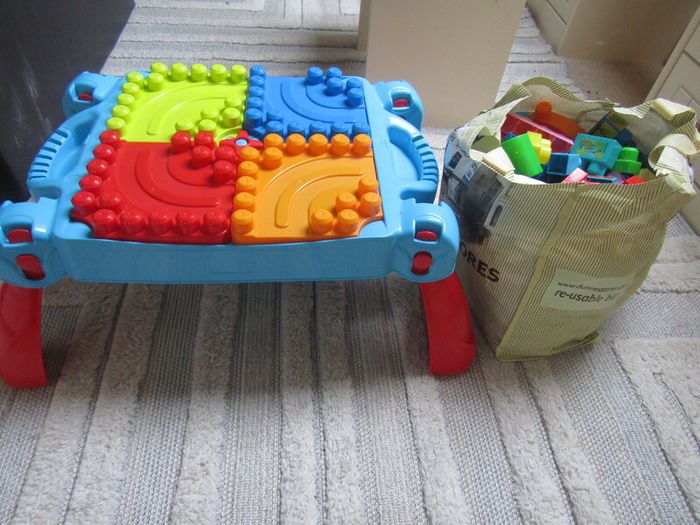 Mega Blocks Table and 160 blocks, 1 pink table , 1Blue table