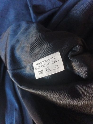 Arruba Long Black  Dress With  A Diamond V- Neckline. S.12.  New.- No Tag.