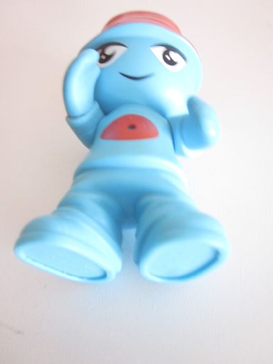 McDonalds Happy Meal Toys Blue- Street Doodz Boys  Figure 2008