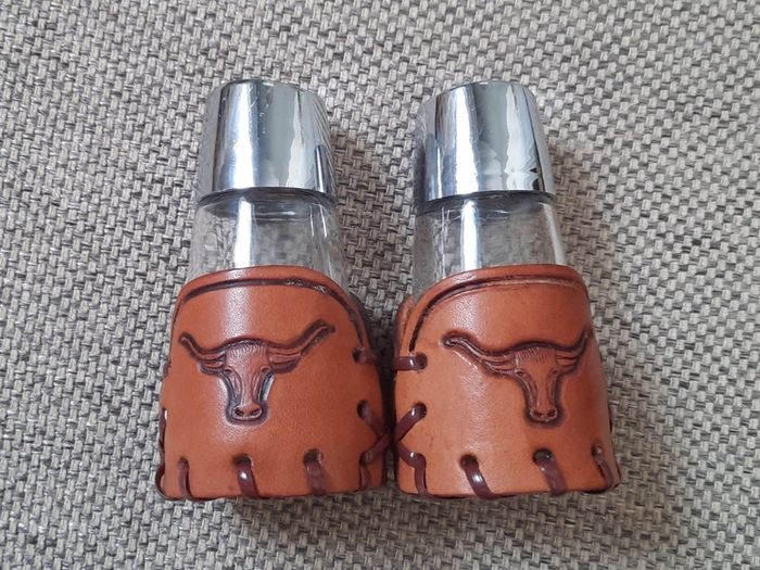 Vintage Salt and Pepper Bamco Longhorn Design Leather covered circa 1980 made in Mexico FREE STANDARD POSTAGE INCLUDED