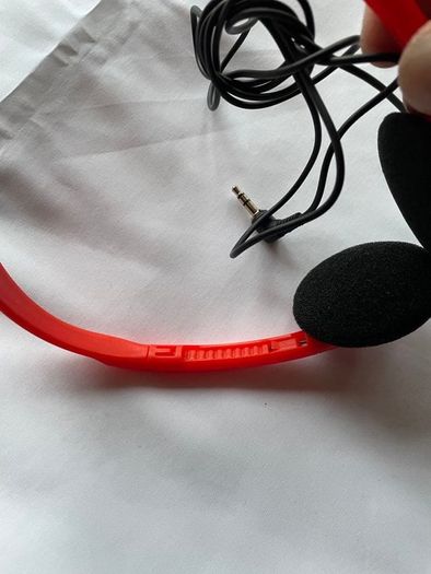 pairs of headphones