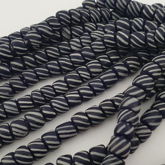 Vintage African white Stripe Black 7.0mm - 7.3mm Glass Beads Necklace
