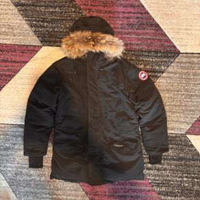 Canada Goose - (Budget Friendly) size XXL (would fit large and up)