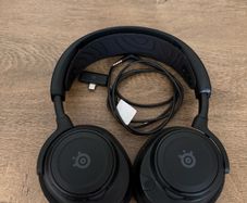 Arctic Nova 5 Wireless Headphones