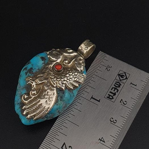 Vintage Arizona Turqouise Silver Bird Desgin Pendant