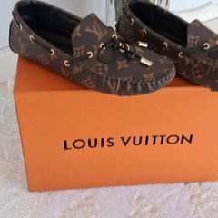 Triple AAA Copy LV Loafers Size 7
