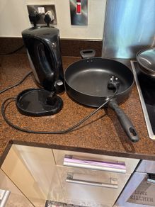 Electric Kettle and Non-stick Frying Pan