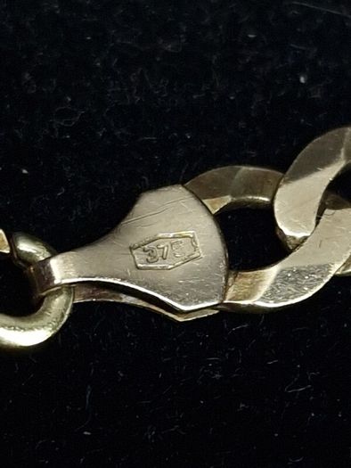 9ct Gold Curb Link Bracelet | Hallmarked 375 | 21cm | 8.61g