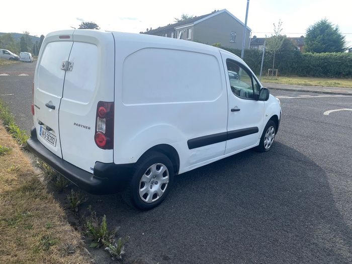 2014 Peugeot Partner Doe&Tax