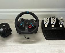 Logitech g29 wheel pedals and shifter