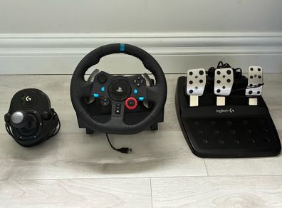 Logitech g29 wheel pedals and shifter