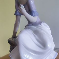 Large Nap Figure