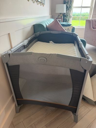 Graco contour travel cot and mattress