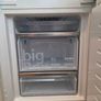 SAMAUNG integrated fridge freezer Image 5