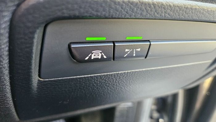 2016 BMW 320i, F31, estate - loaded with options