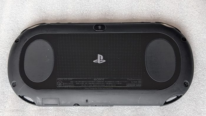 Boxed Sony PS Vita Slim (PCH-2000) : Black