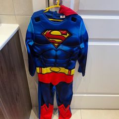 Superman costume - 5-6 year old