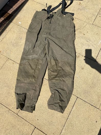 KORUM fishing suit