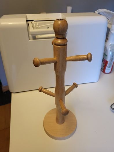 Wooden rack for mugs NEW