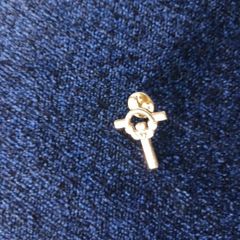 claddagh Cross pin